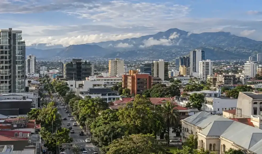 San José, Costa Rica and the Esthetic Dent Pavas location