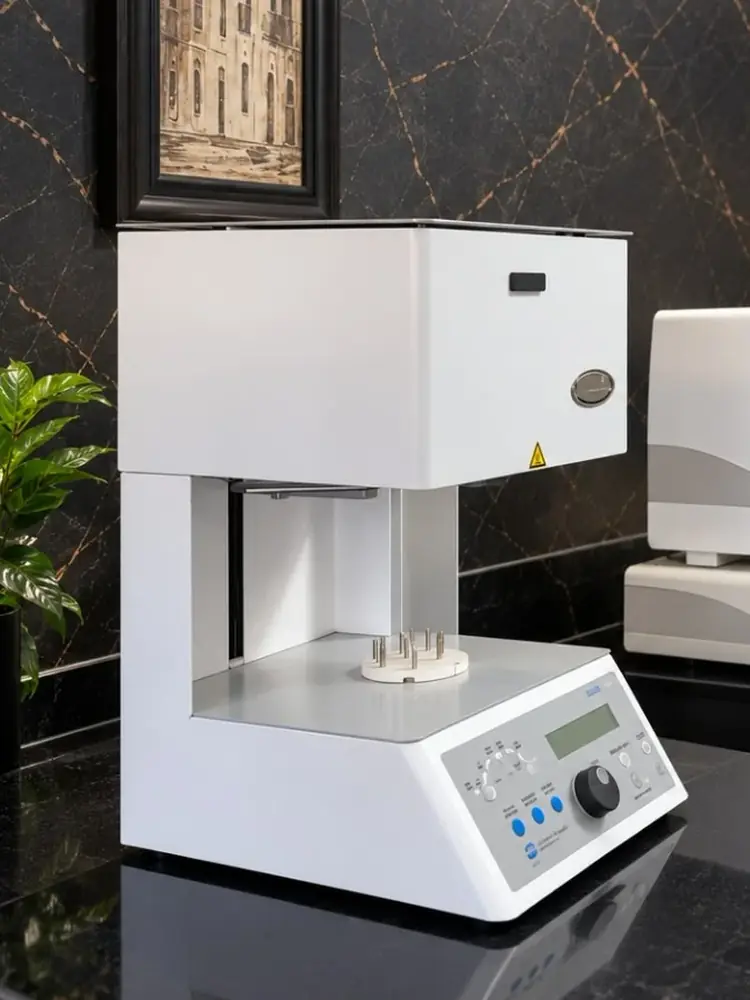 Sintering and ceramic furnaces in Esthetic Dent's in-house dental lab