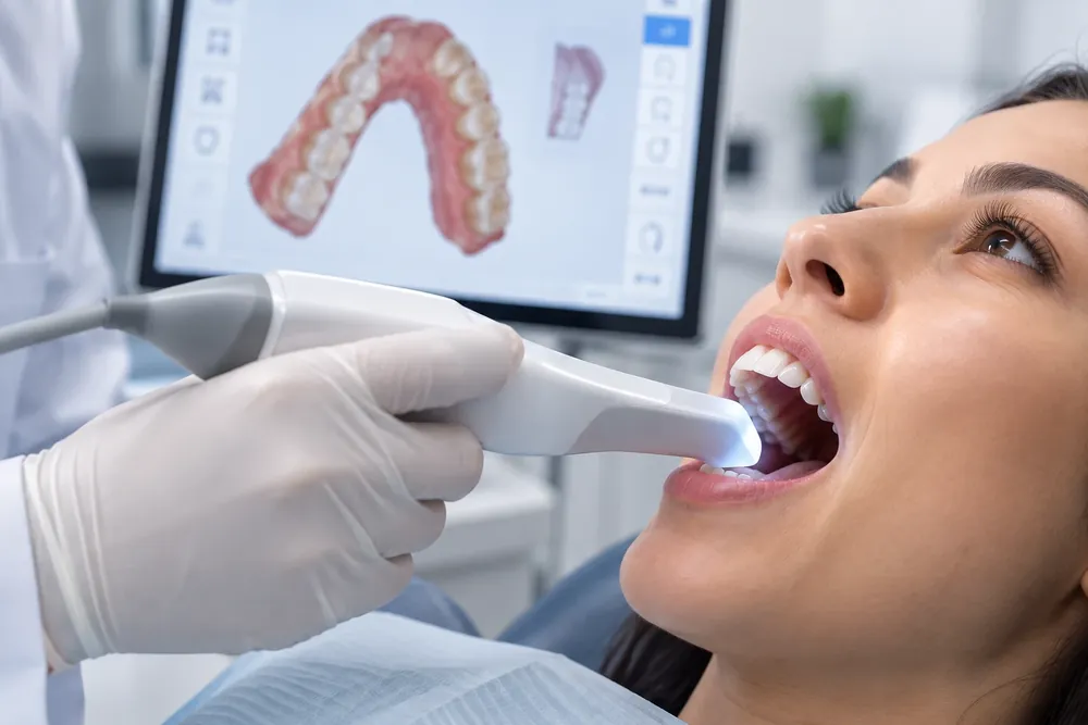 3D intraoral scanning during your Digital Smile Design at Esthetic Dent